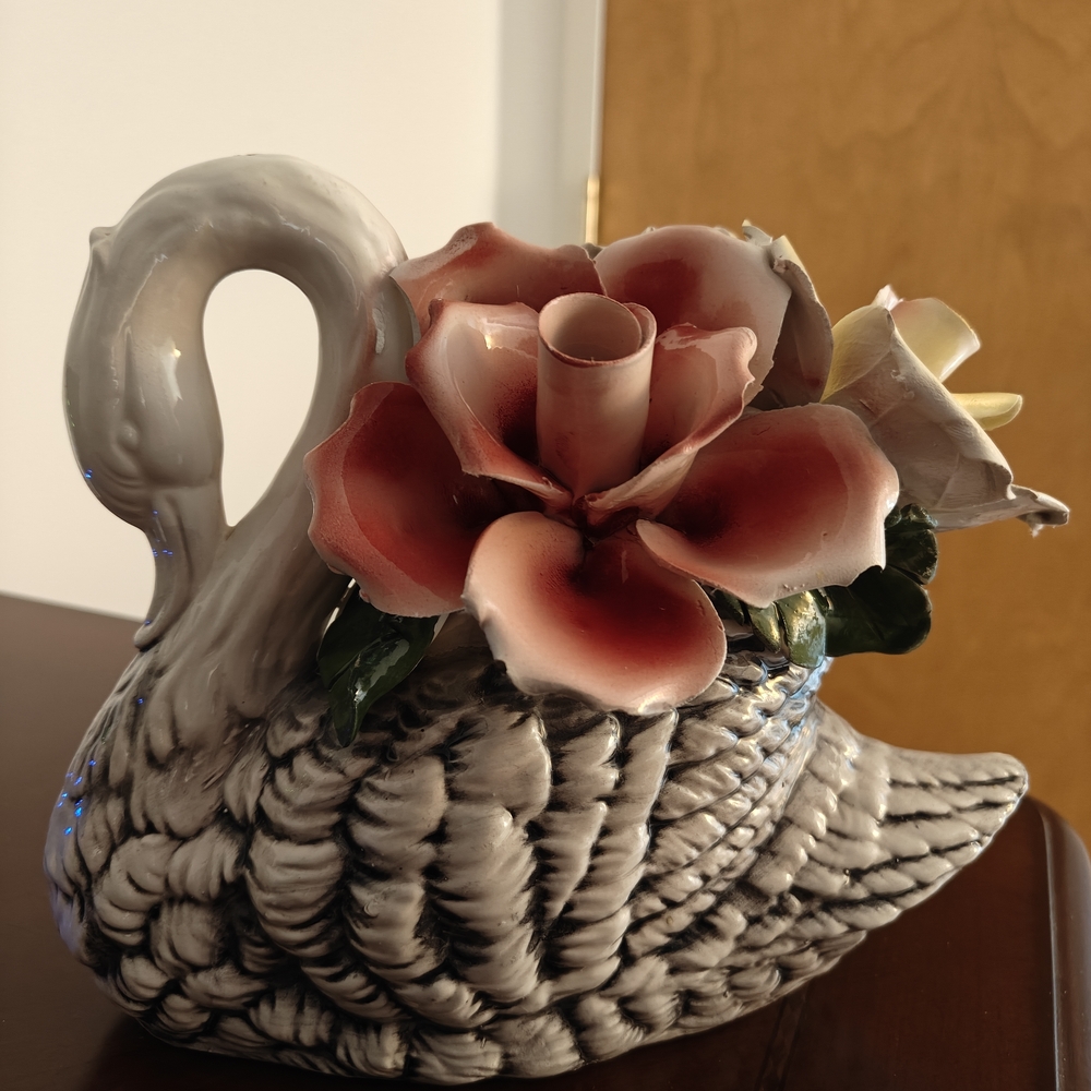 Italian Capodimonte Porcelain Swan